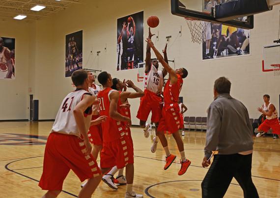 First look at basketball team in Orange and White scrimmage