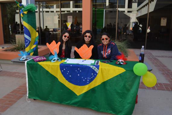 Members of the Brazilian Culture Center. From left to right; Larissa Lunes, Alejandra Dominguez and Claudia Borunda. 