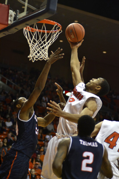 Hunter finished with 15 points and four rebounds.