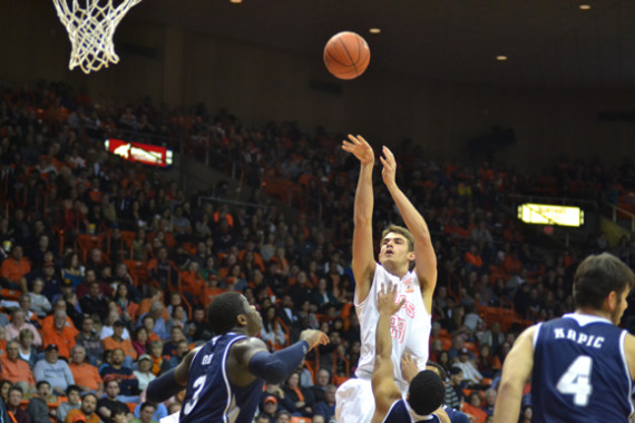 UTEP uses big second half to come back to defeat Rice 68-57