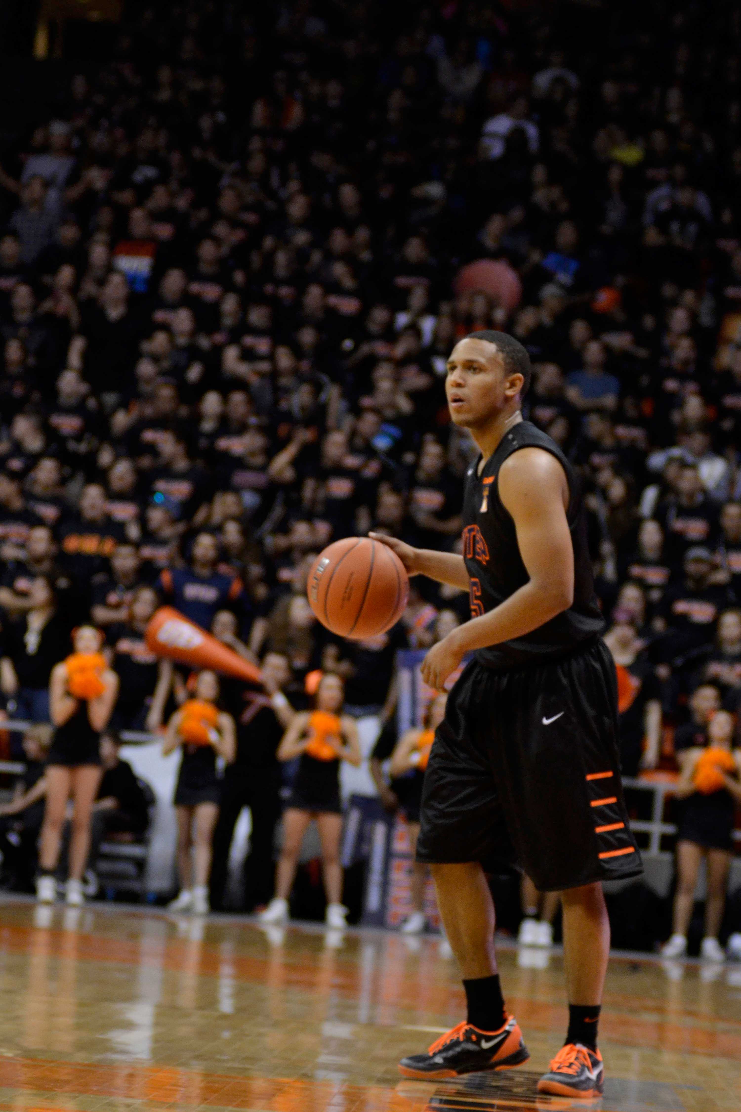 Bortley+late+three-pointer+holds+off+Miners+late+rally