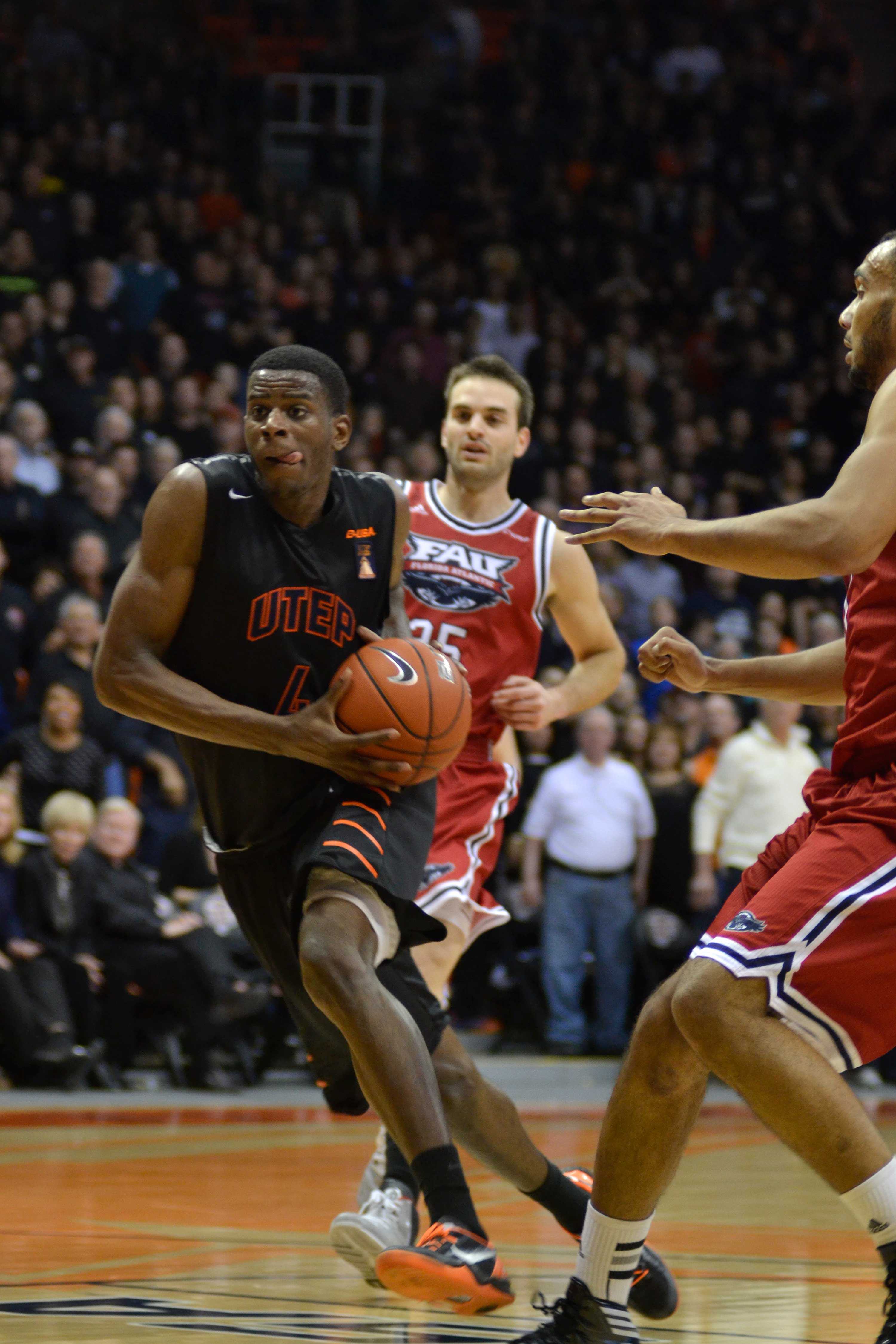 Bortley+late+three-pointer+holds+off+Miners+late+rally