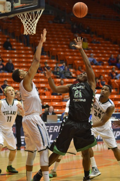 Jonathan Stark leads Tulane in win over North Texas