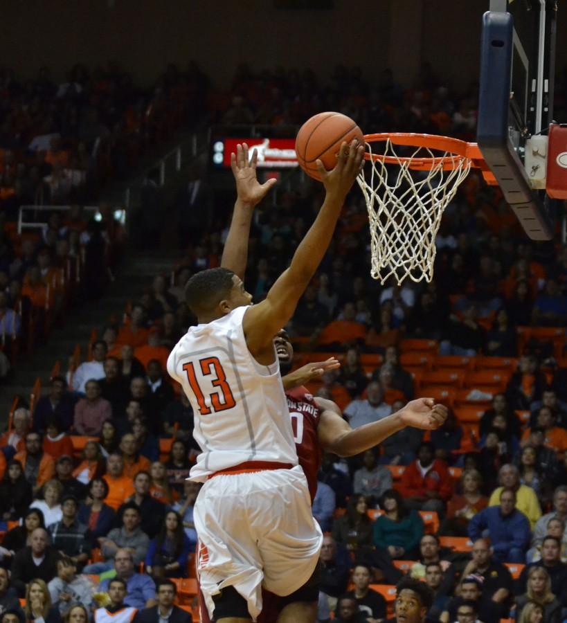 Lew Stallworth going for the layup. 