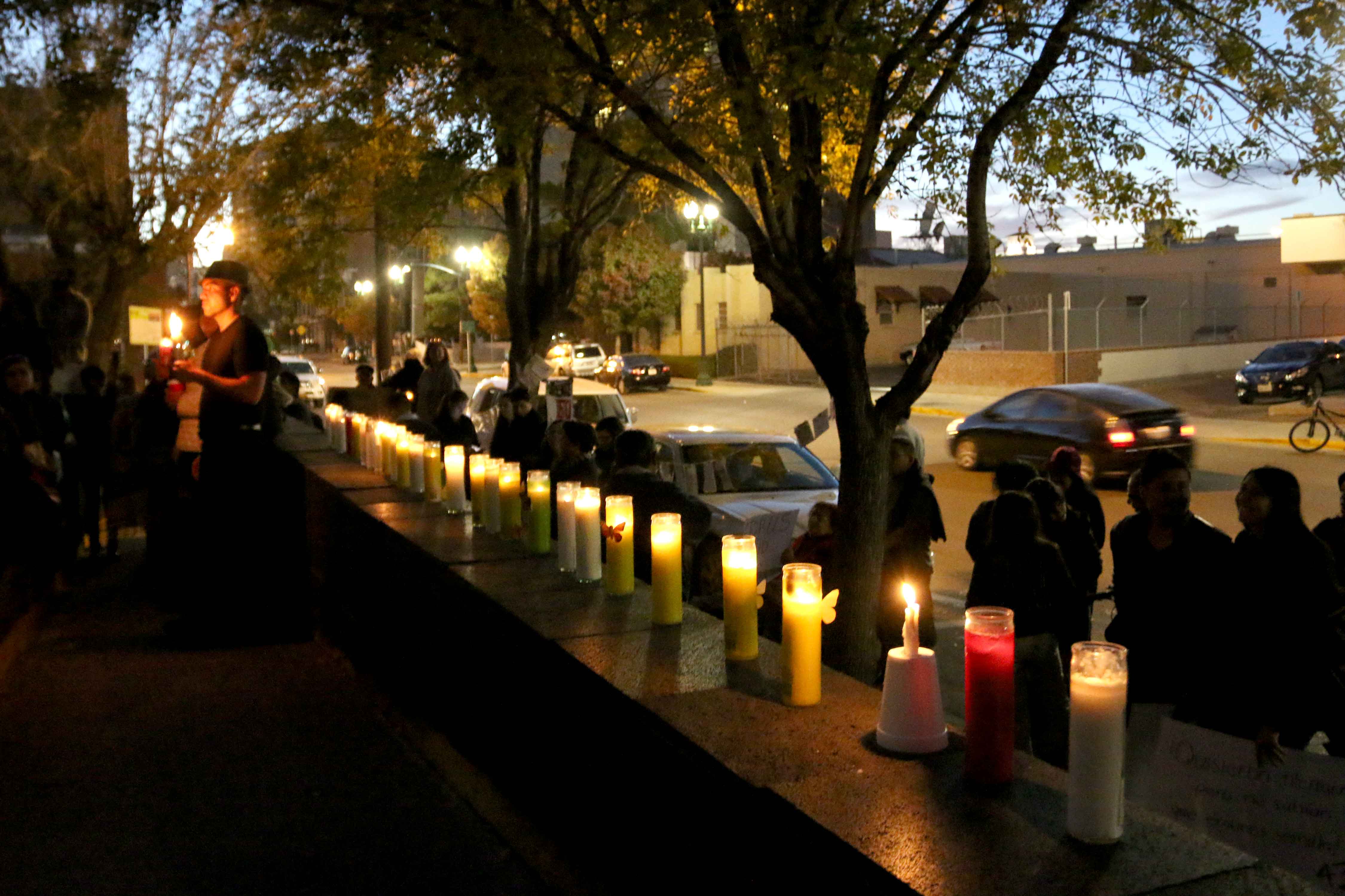 El+Pasoans+unite+for+missing+Ayotzinapa+students