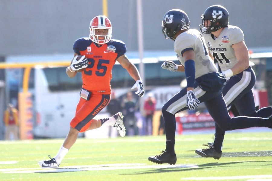 Senior running back Nathan Jeffery attempts to break a run to the outside. 