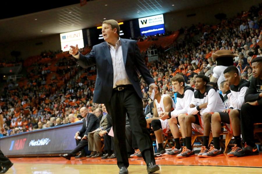 Head coach Tim Floyd announced that UTEP will not play against Kentucky in 2016, last Wednesday Jan. 14 during practice.