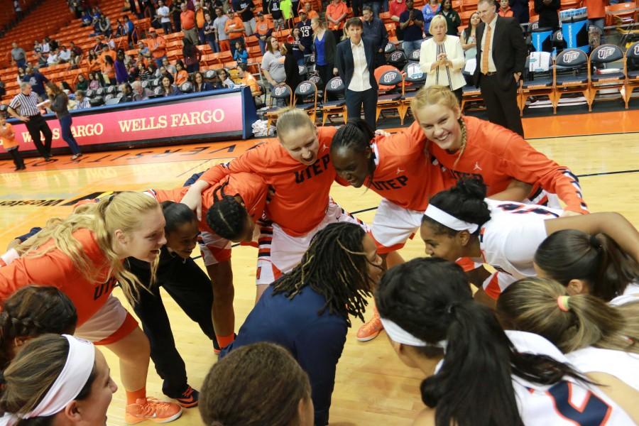 UTEP+Womens+basketball+team+gets+pumped+up+after+introducing+the+starting+lineup.+