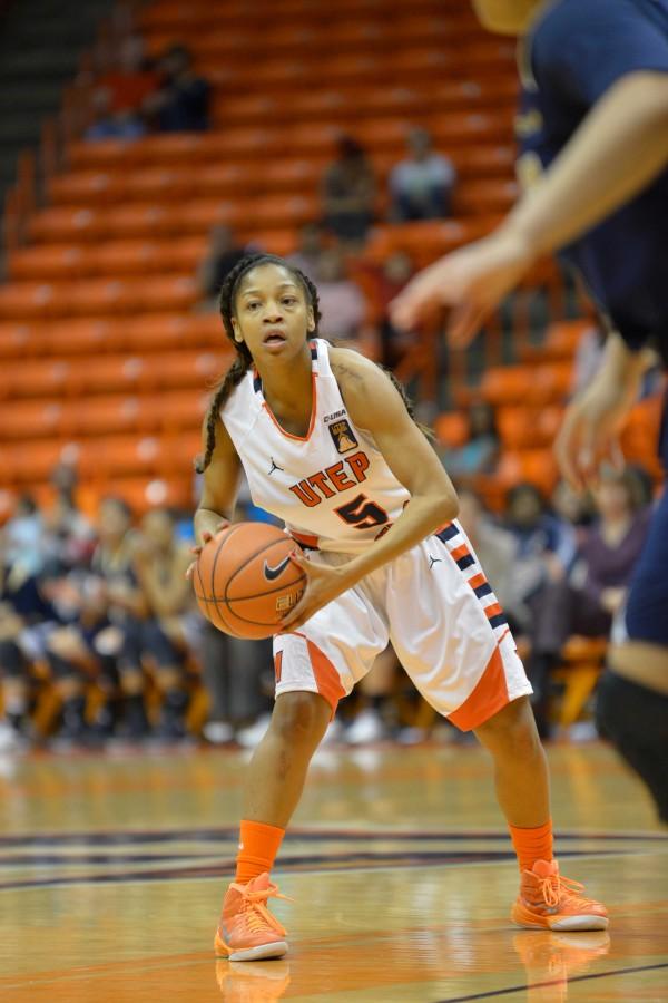 Freshman guard Lulu McKinney looks to make a pass. 