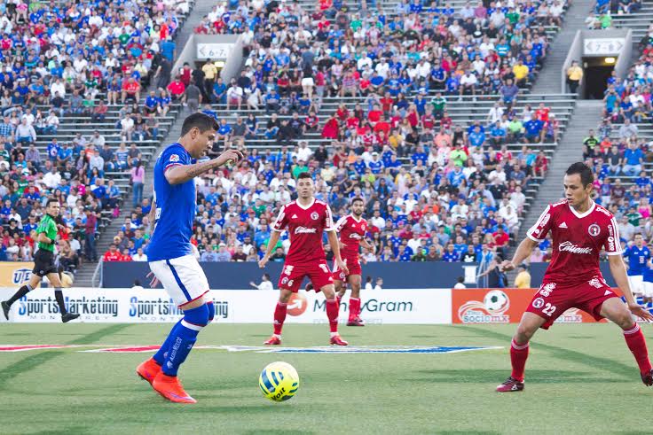 Cruz Azul scores late to beat Tijuana