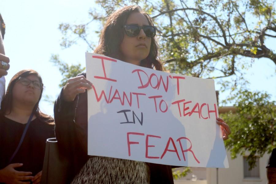 UTEP+grad+student+shows+her+support+for+no+guns+on+campus+back+in+October+of+2015.+