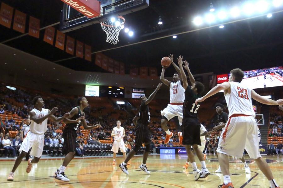 Senior guard Earvin Morris finishes with 12 points. 