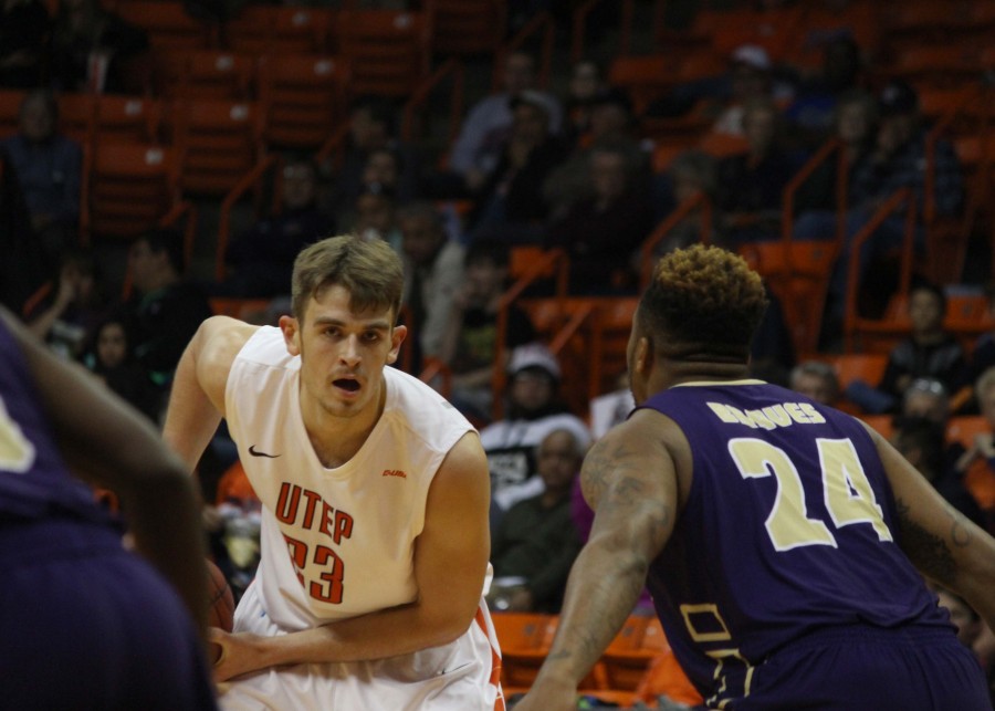 UTEP Center Hooper Vint playing versus Alcorn. 