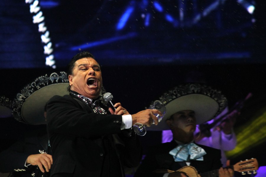 Juan Gabriel se presento en El Paso el seis de diciembre como parte de su gira musical Bienvenidos al Noa Noa. 