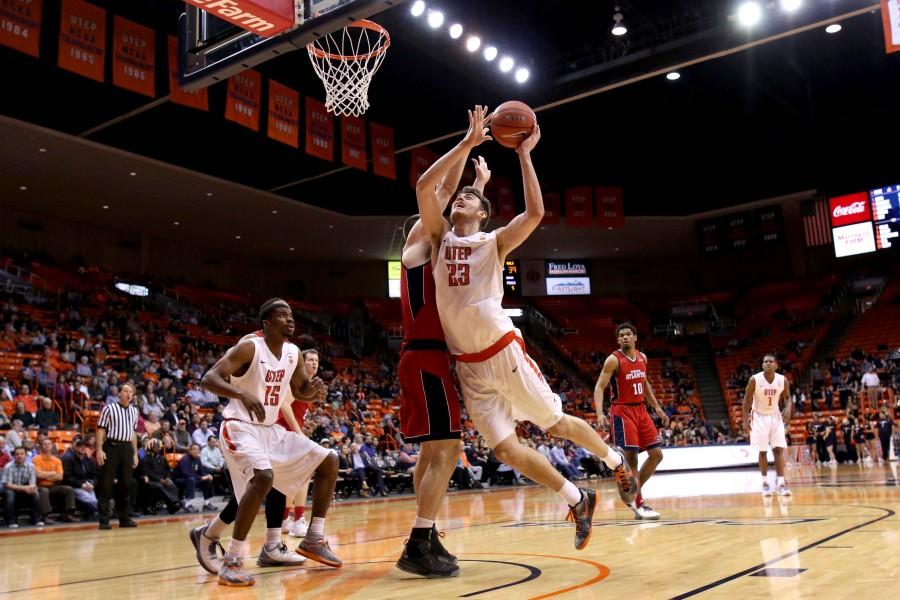 UTEP+tops+FAU+in+conference+battle