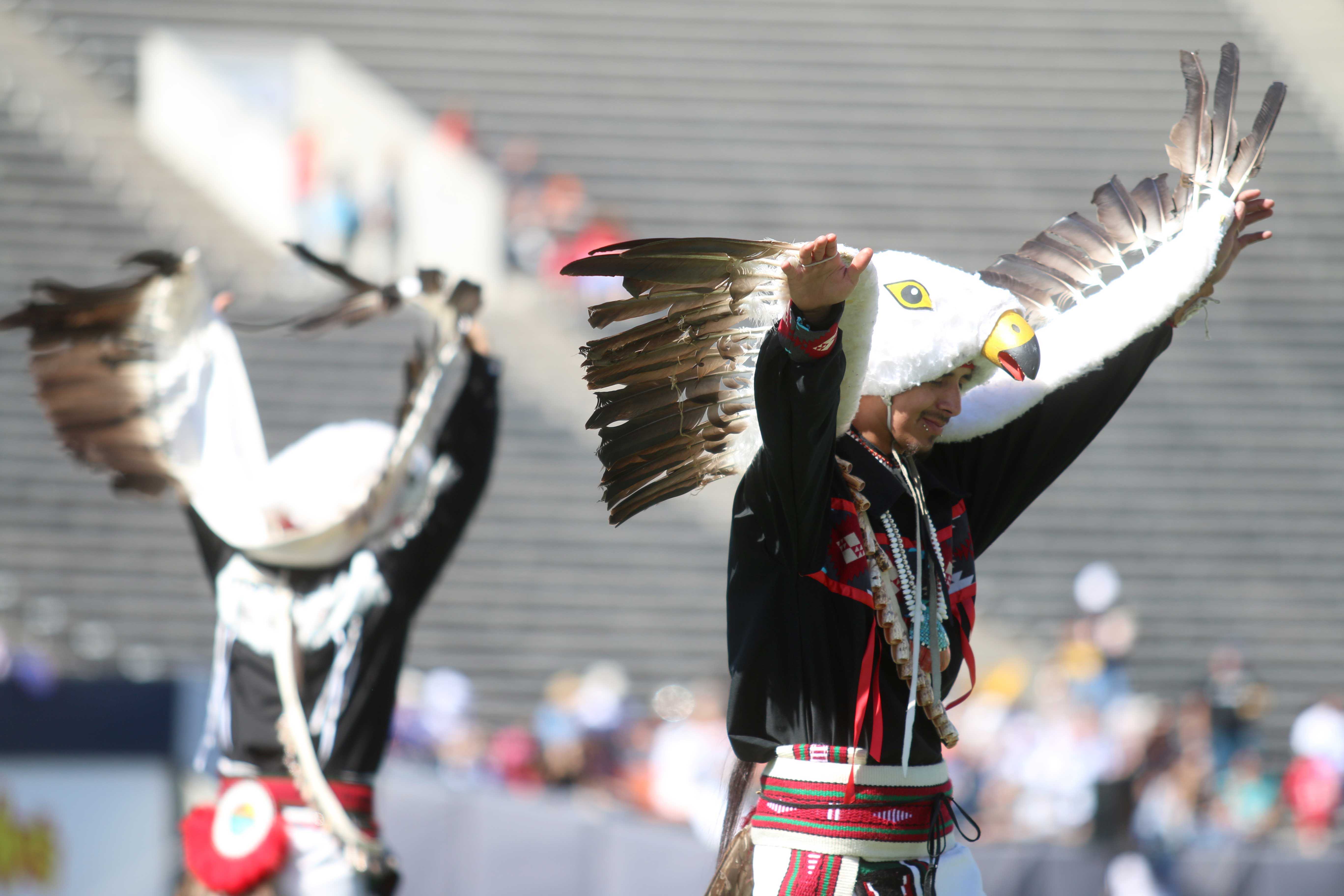 Sun+Bowl+joins+Juarez+in+welcoming+Pope+Francis