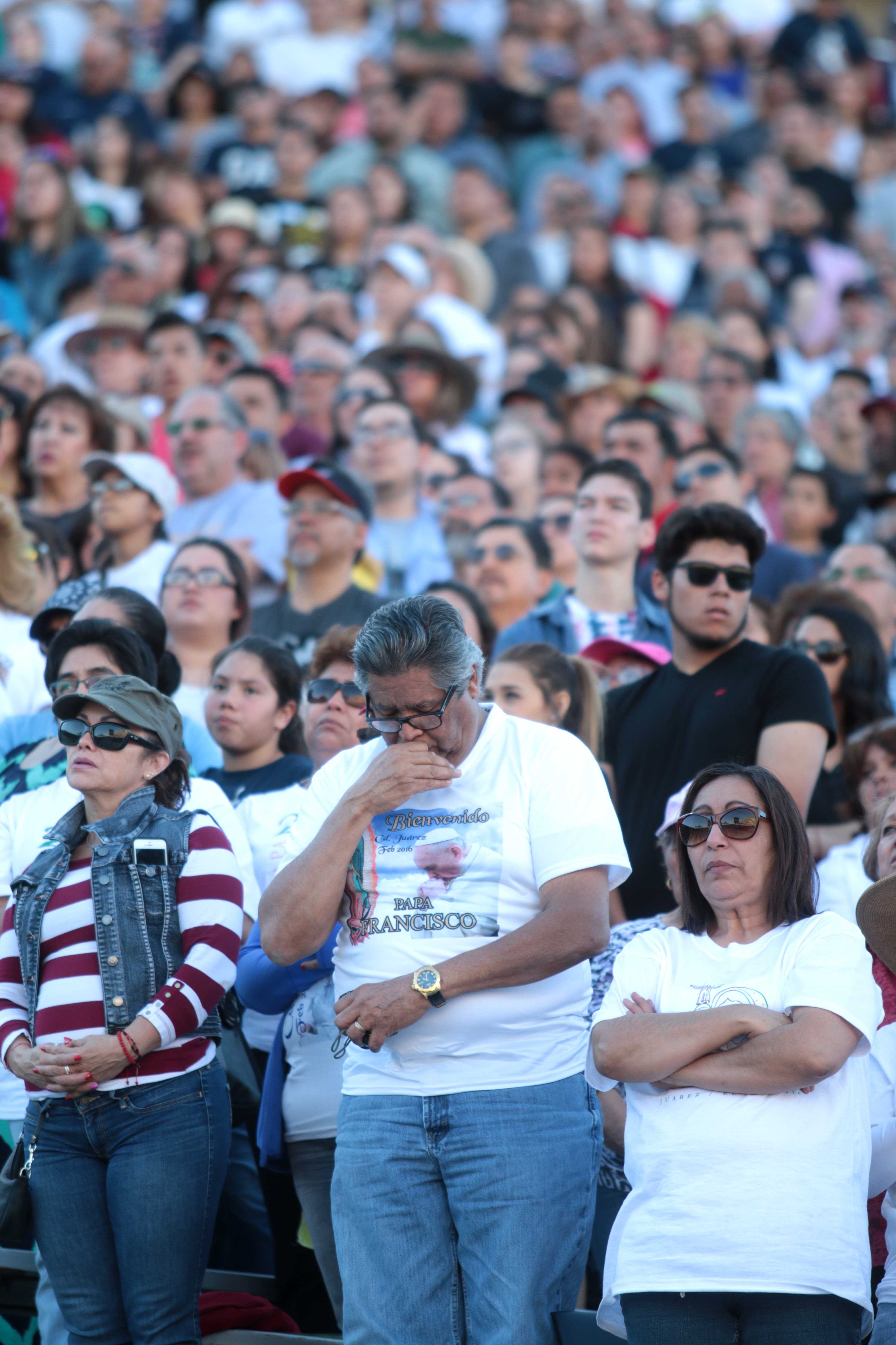Sun+Bowl+joins+Juarez+in+welcoming+Pope+Francis