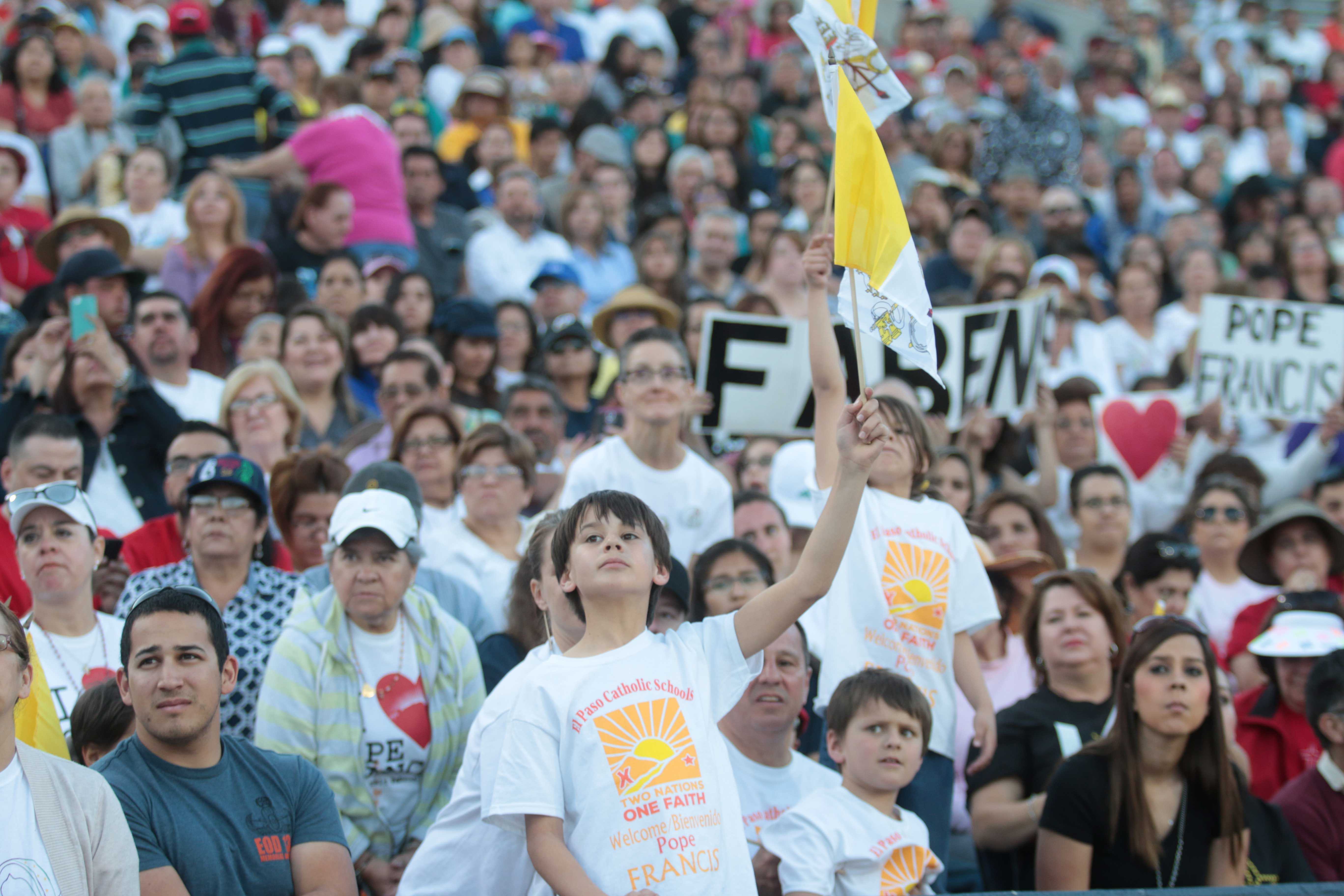 Sun+Bowl+joins+Juarez+in+welcoming+Pope+Francis