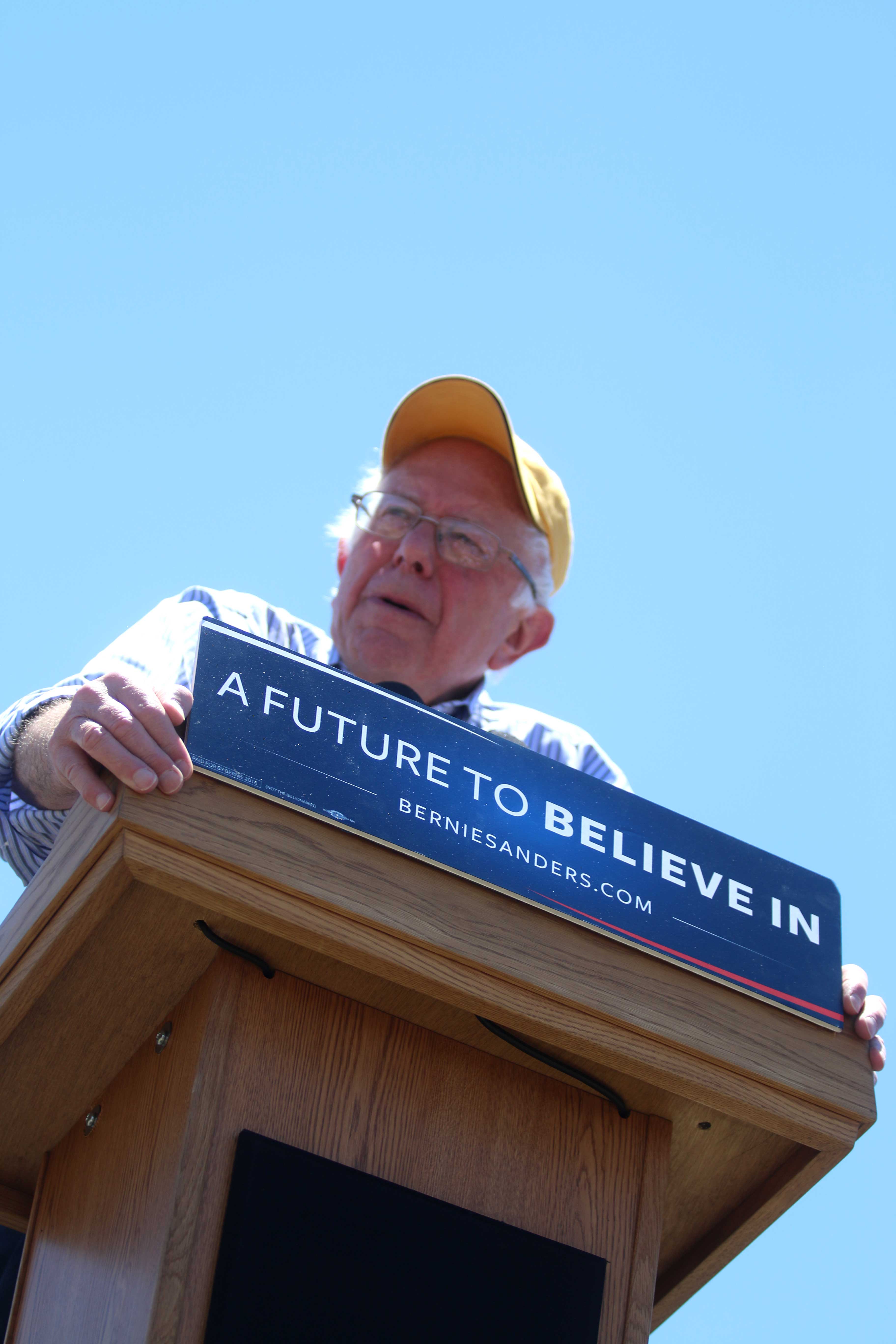 Sanders+visits+Vado+before+New+Mexico+primary