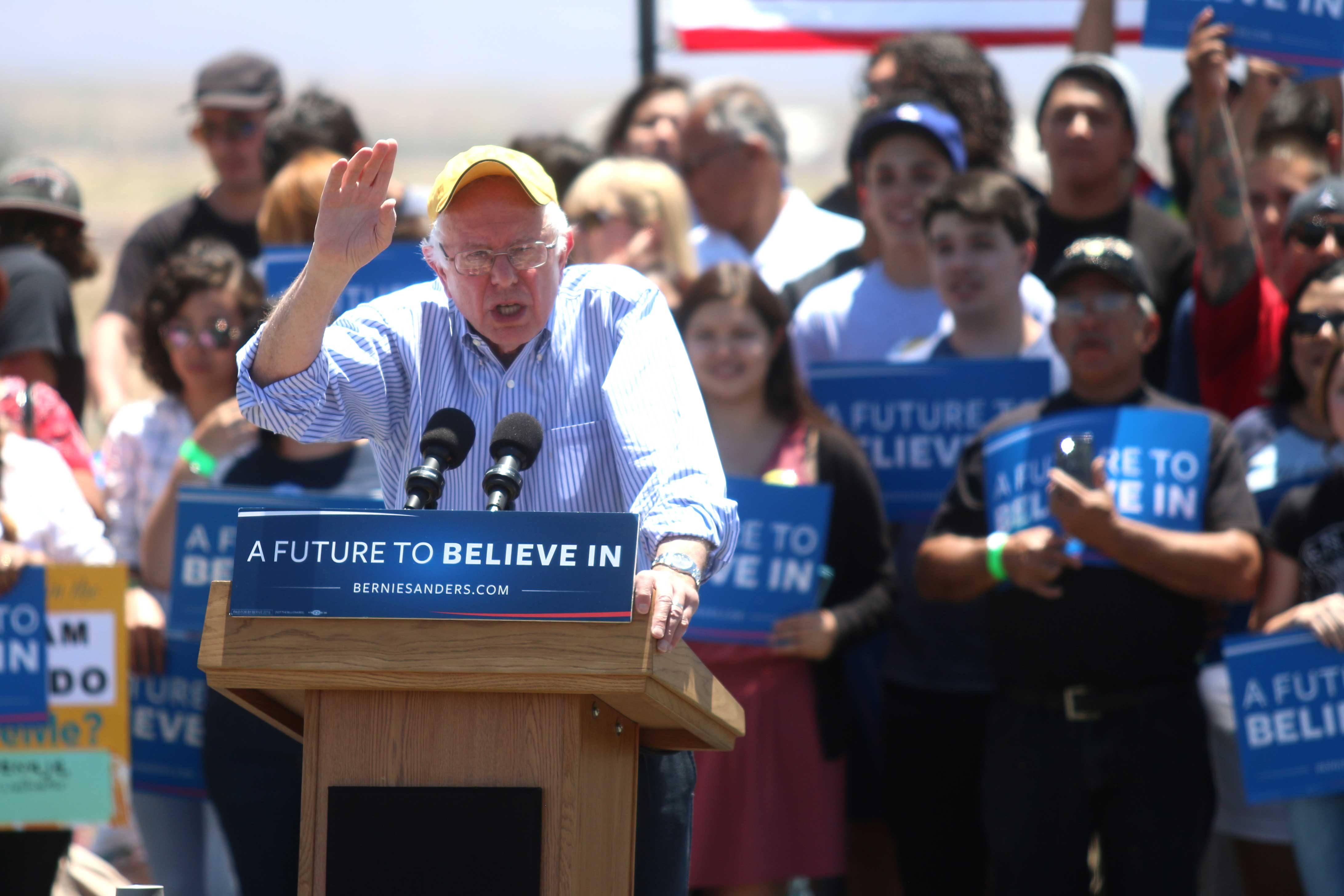 Sanders+visits+Vado+before+New+Mexico+primary