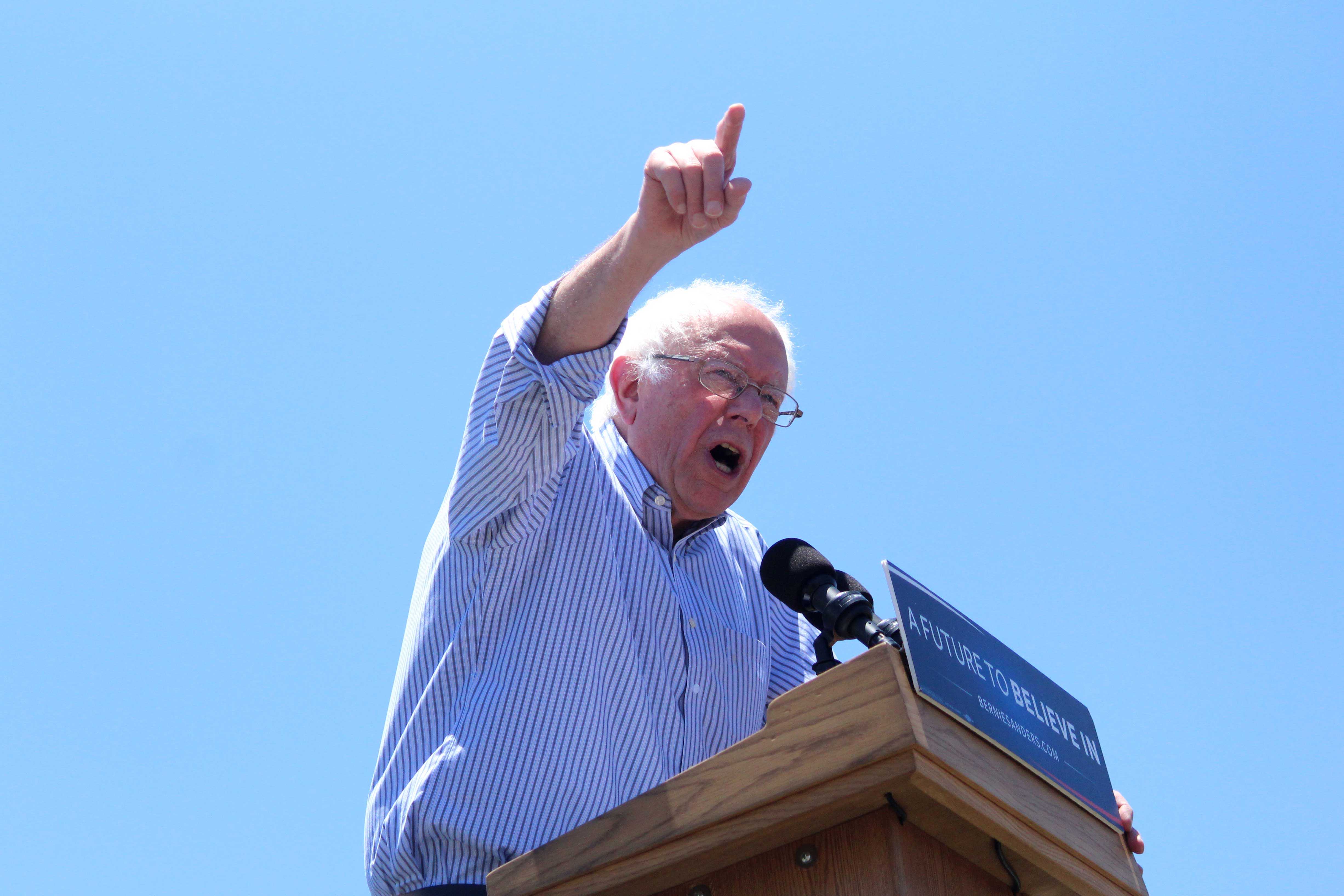 Sanders+visits+Vado+before+New+Mexico+primary