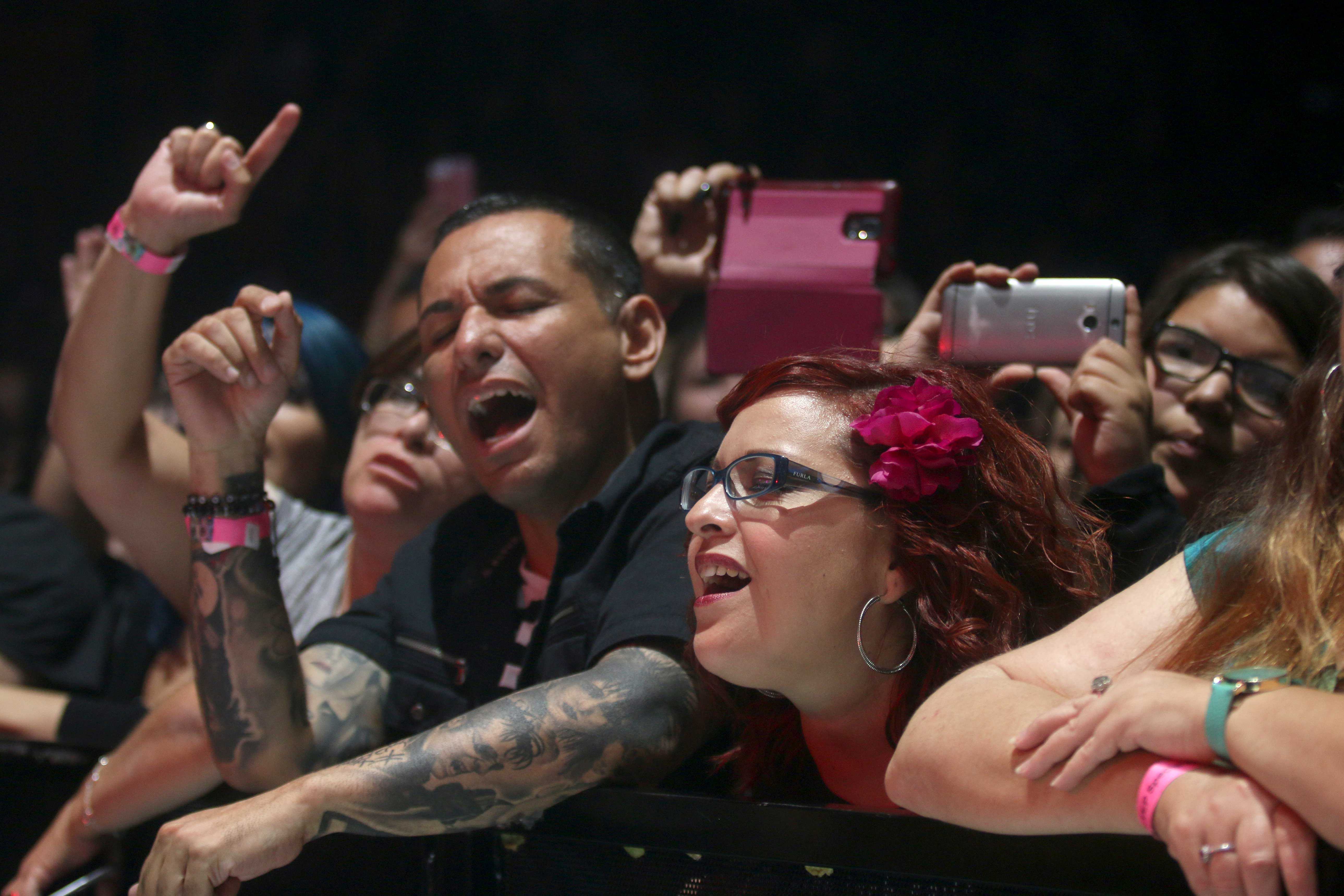 The+Cure+fills+up+the+Haskins+Center+with+stellar+performance
