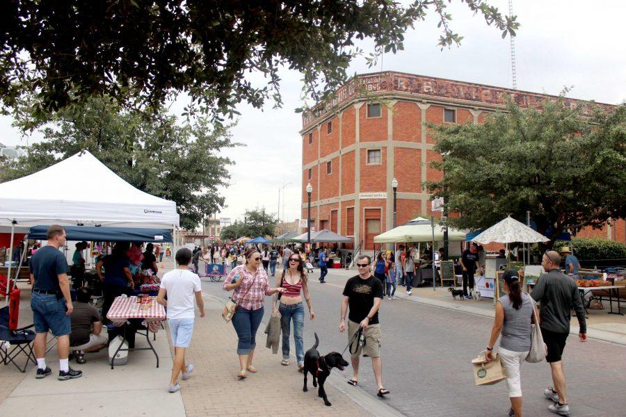 Citizens enjoy cool weather, food and ice cream vendors at the intersection of Anthony Street and San Antonio Avenue in downtown El Paso.