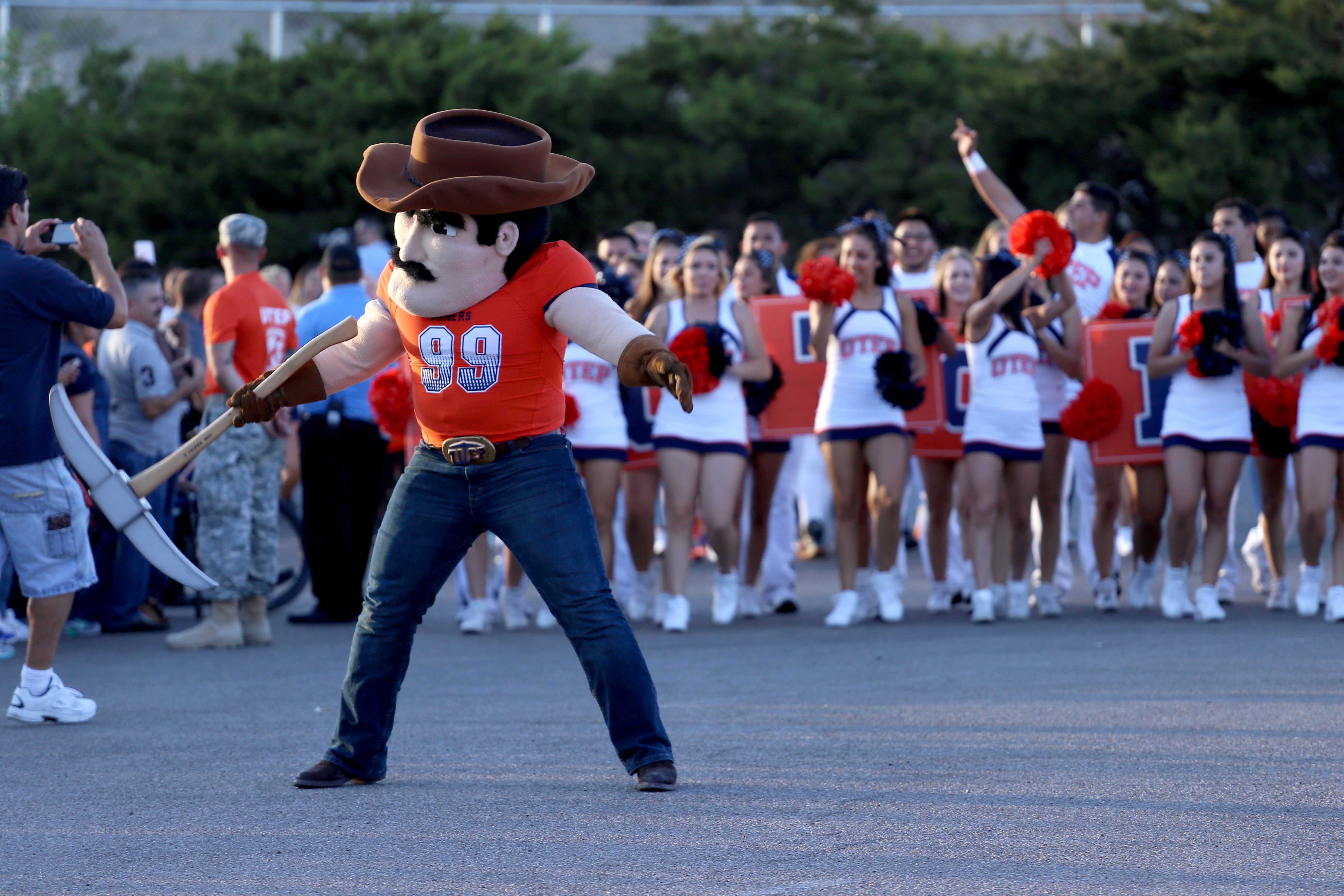 UTEP+community+comes+together+for+Minerpalooza+2016