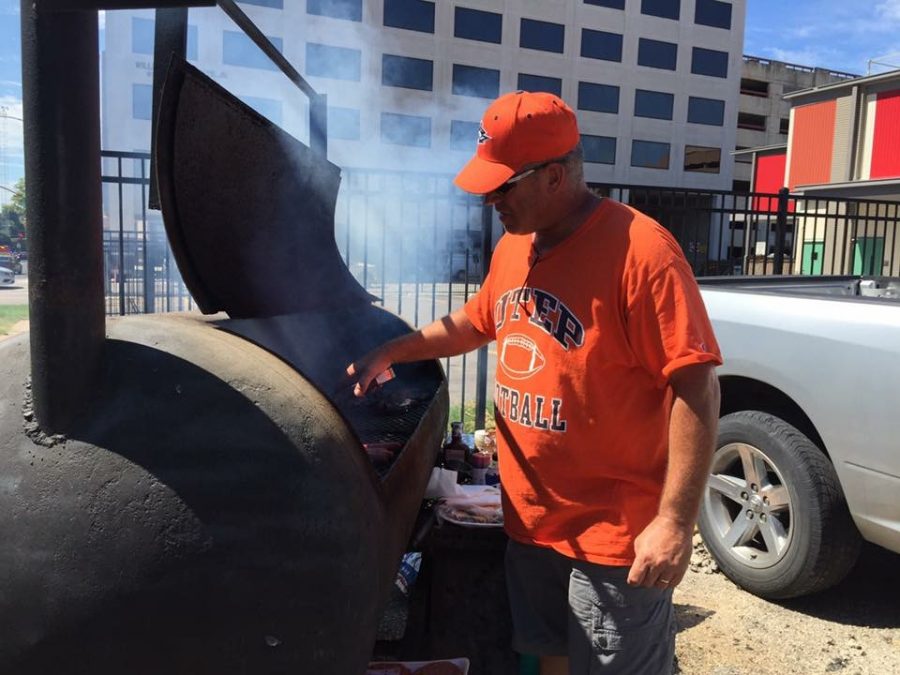 Spotted: UTEP fans in Austin, Texas