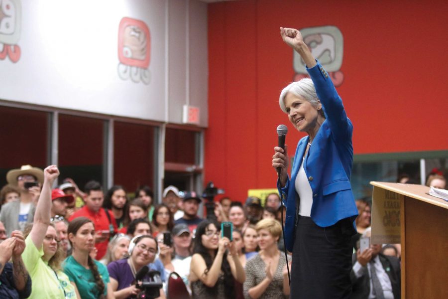 Jill+Stein%2C+Green+Party+presidential+candidate+campaigned+at+Caf%C3%A9+Mayapan+on+Oct.+14+in+front+of+a+crowd+of+more+than+200.+