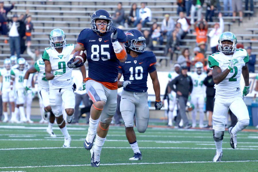 Tight end Hayden Plinke enters the 2017 NFL draft as a projected third to fifth round pick after scoring eight touchdowns in 2016.