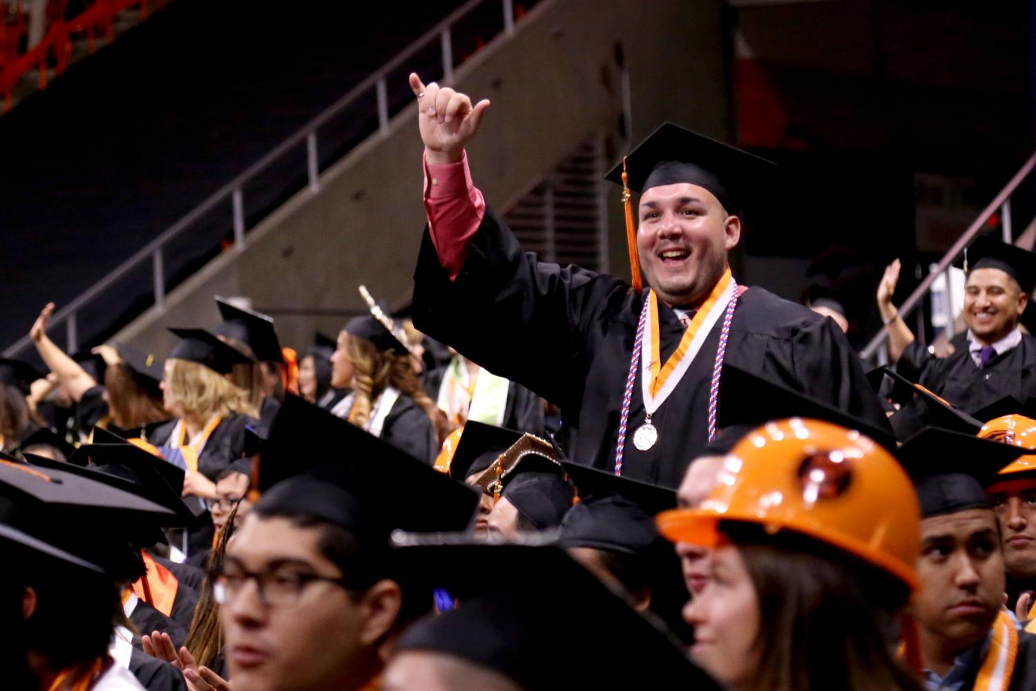 UTEP+celebrates+2017+graduates