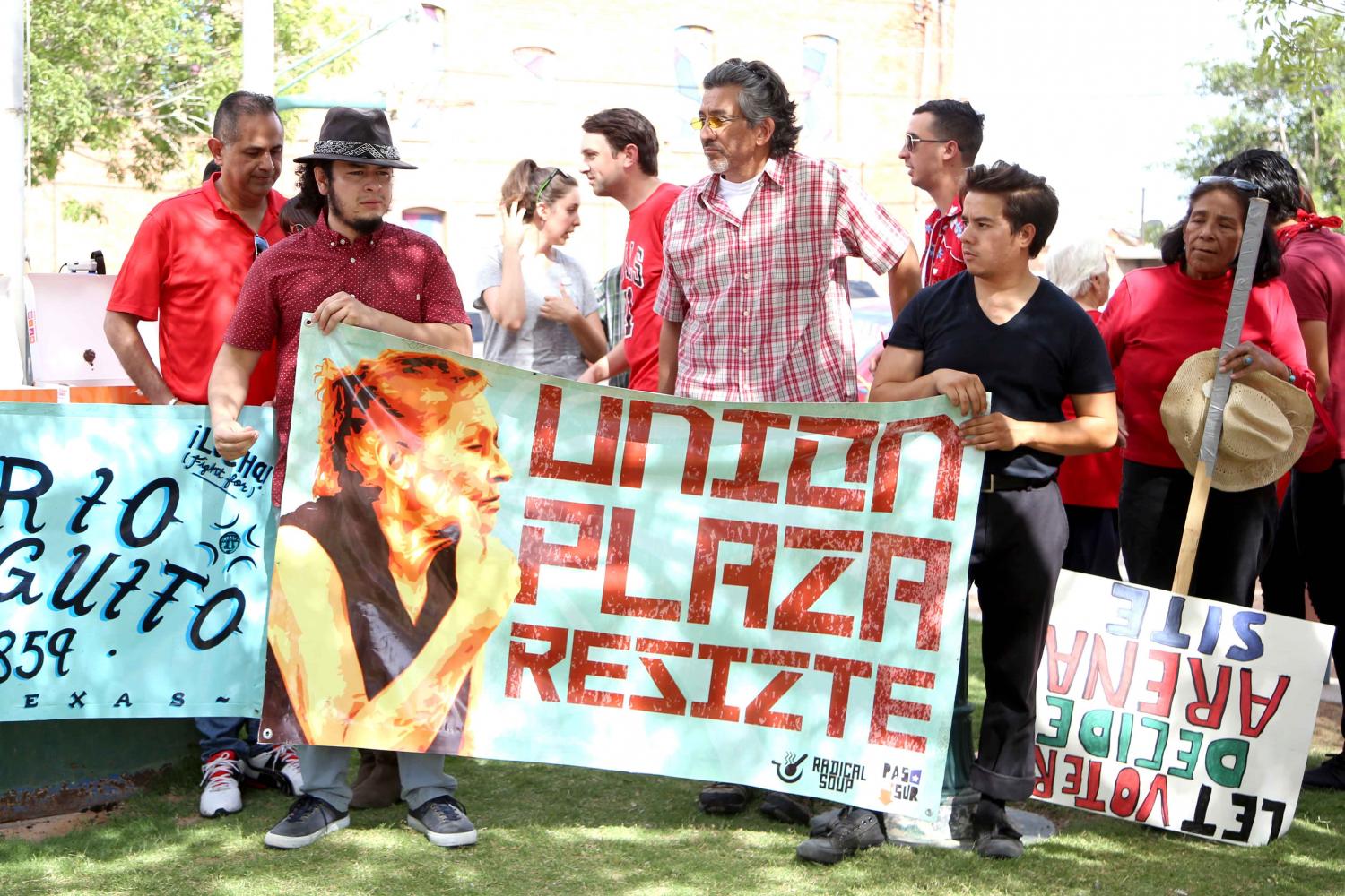 Duranguito+solidarity+march+advocates+for+preservation+of+community