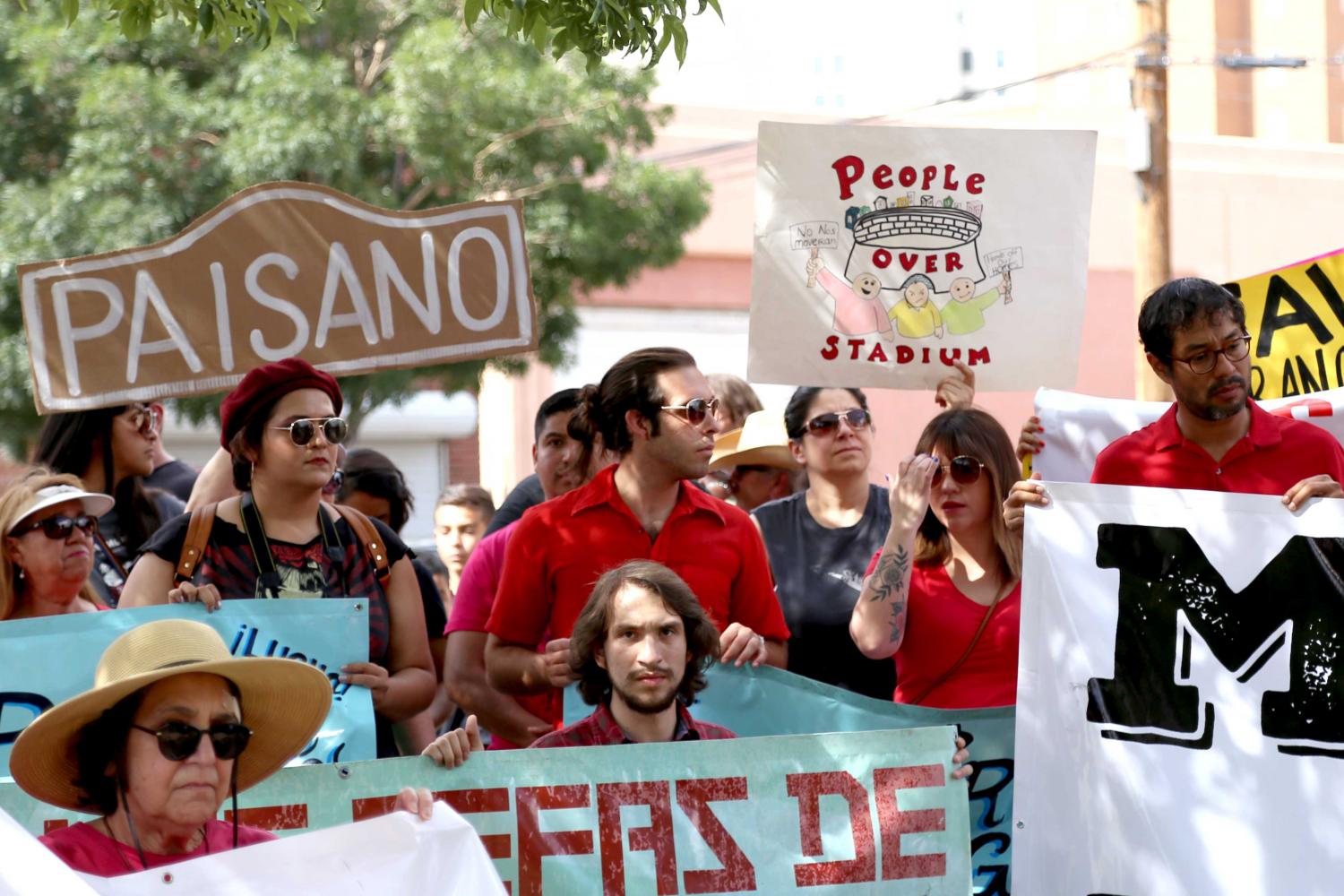 Duranguito+solidarity+march+advocates+for+preservation+of+community
