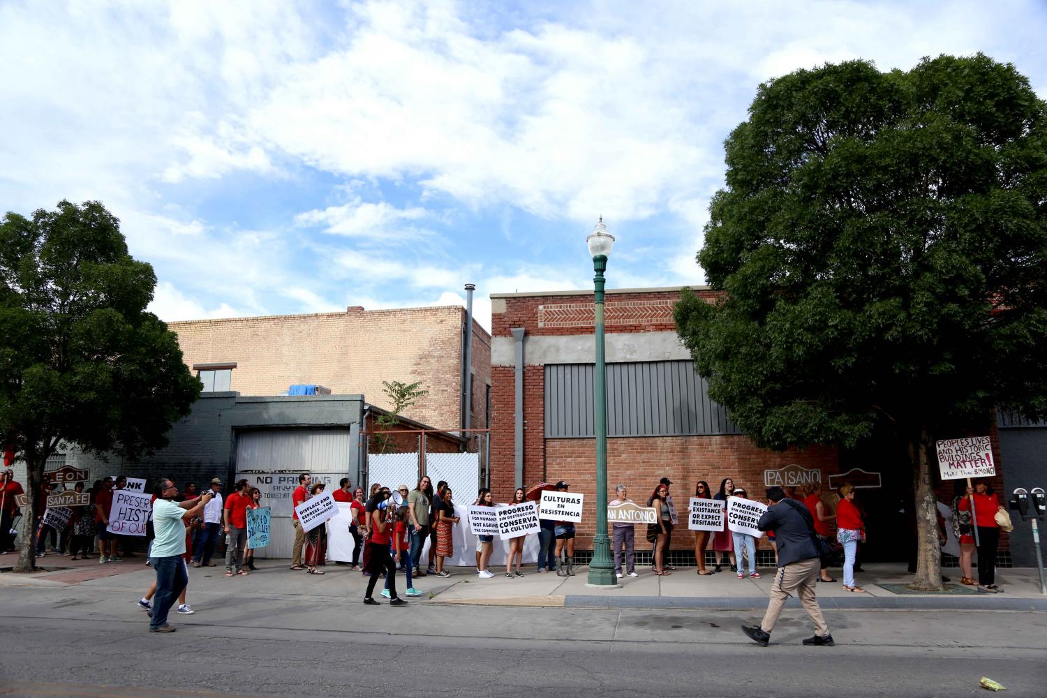 Duranguito+solidarity+march+advocates+for+preservation+of+community