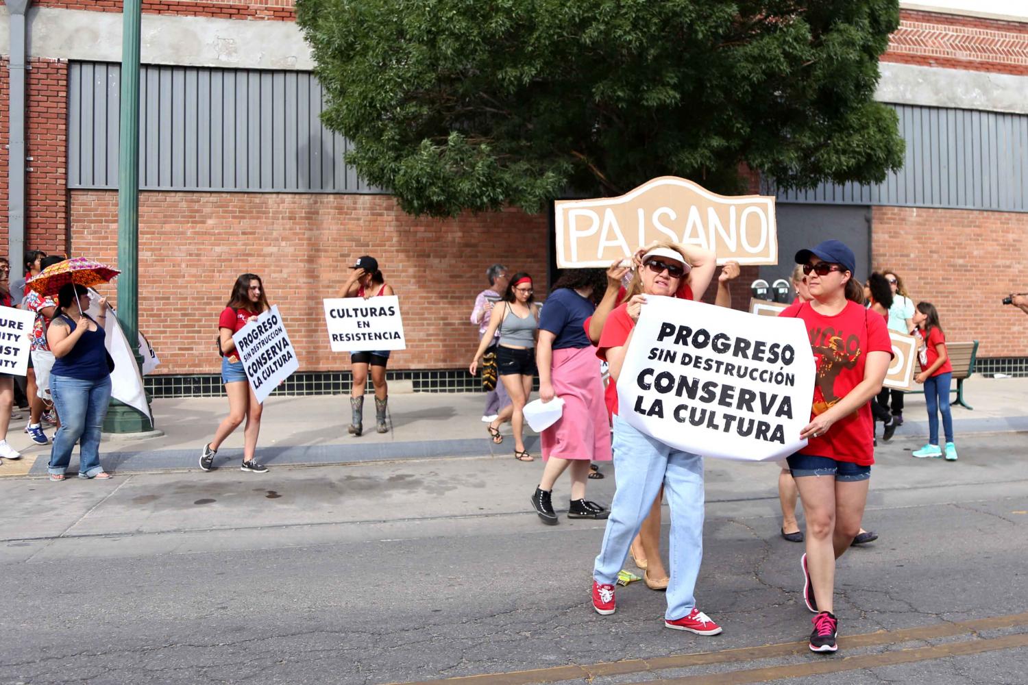 Duranguito+solidarity+march+advocates+for+preservation+of+community