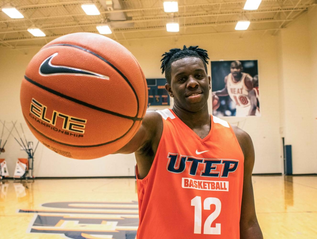 Men’s basketball welcomes newcomer Tirus Smith