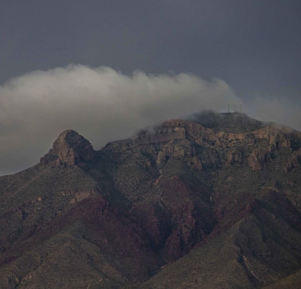 The cloudy weather and franklin mountains created the perfect ambiance for the pick-nic
