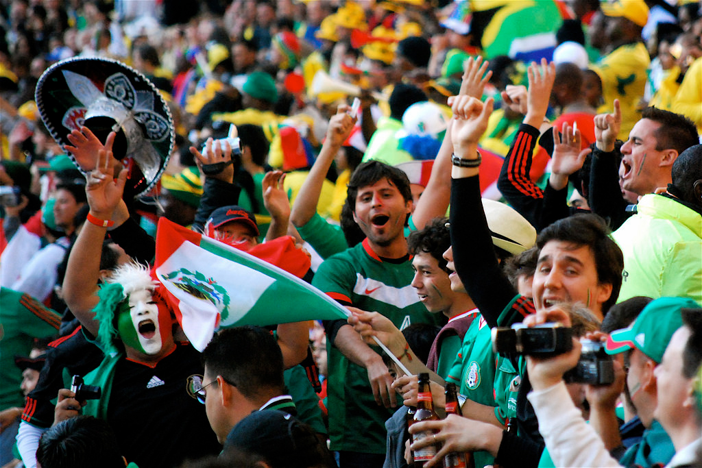 Mexico shines in Gold Cup debut