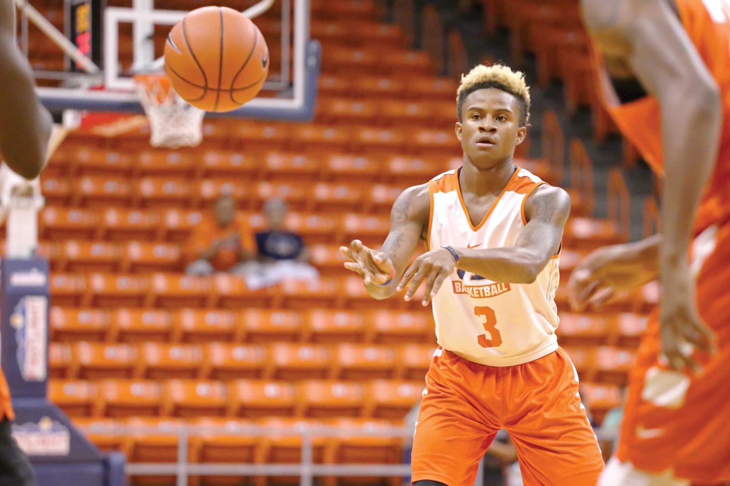 Three-star guard Evan Gilard will make his freshman debut this fall.