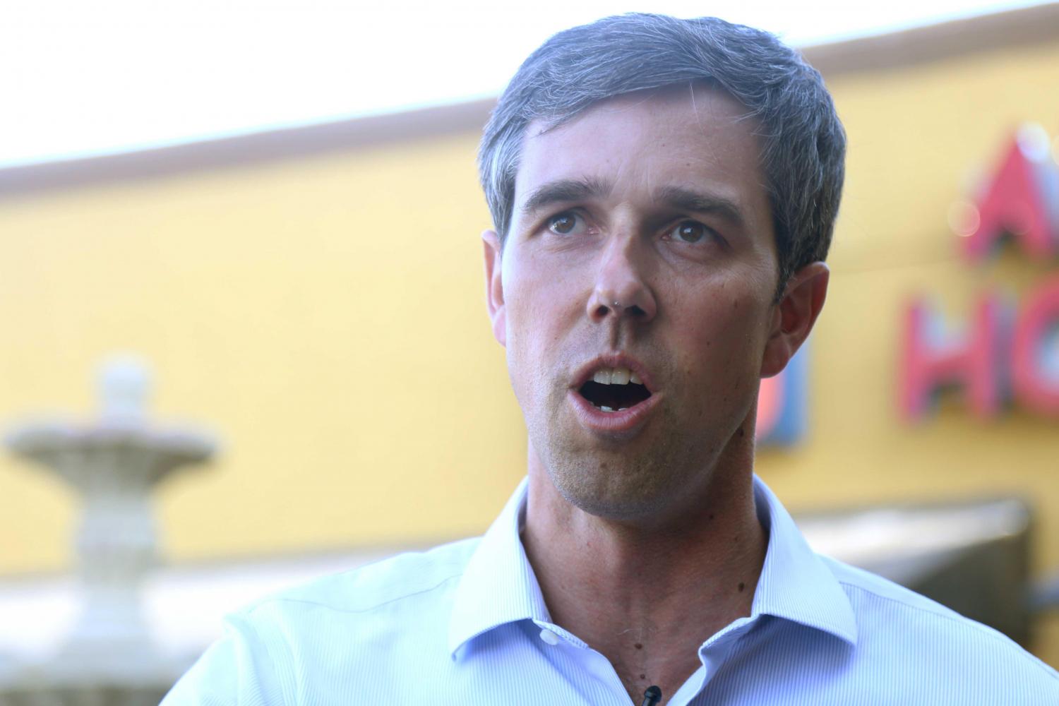 Congressman+ORourke+speaks+on+SB+4+and+coming+home+as+he+hosts+Hurricane+Harvey+relief+event