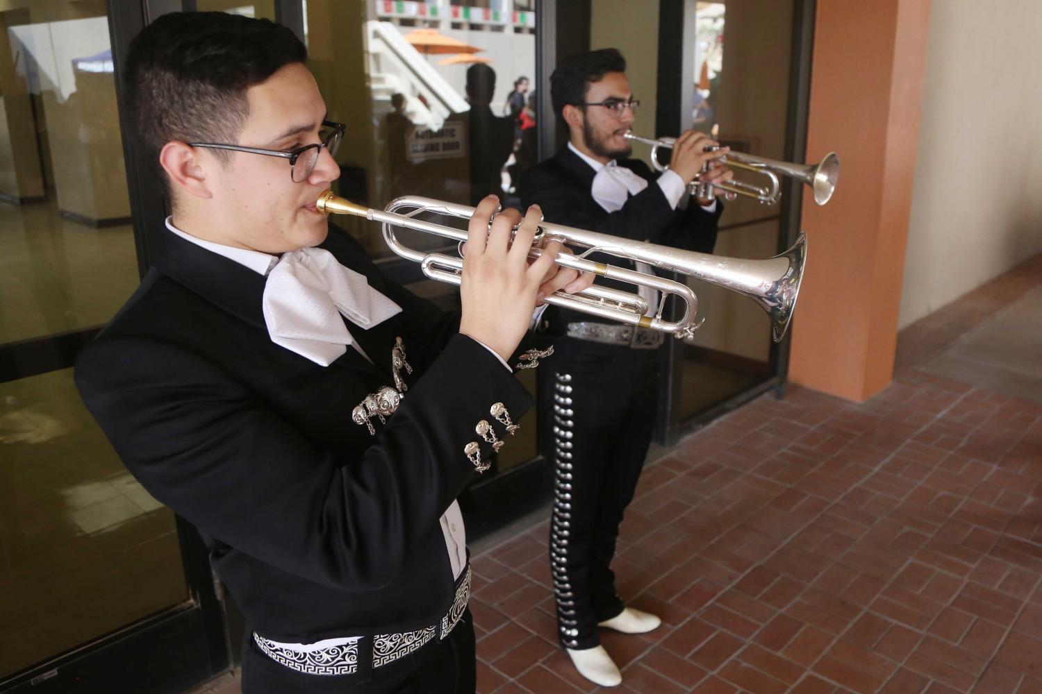 UTEP+holds+annual+El+Grito+ceremony