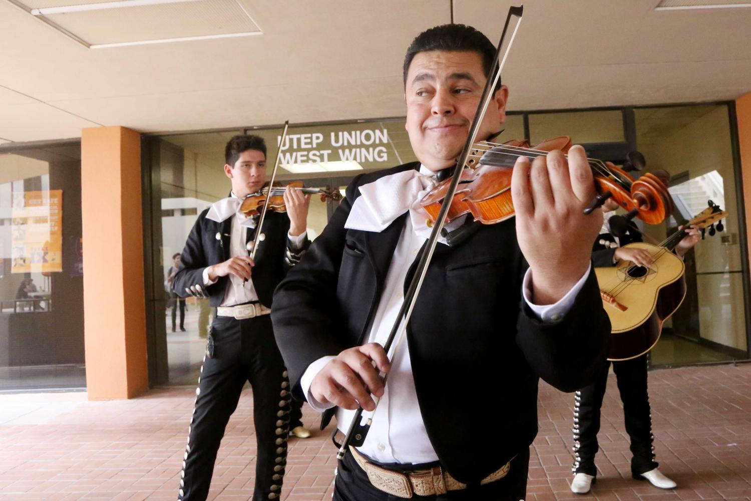 UTEP+holds+annual+El+Grito+ceremony