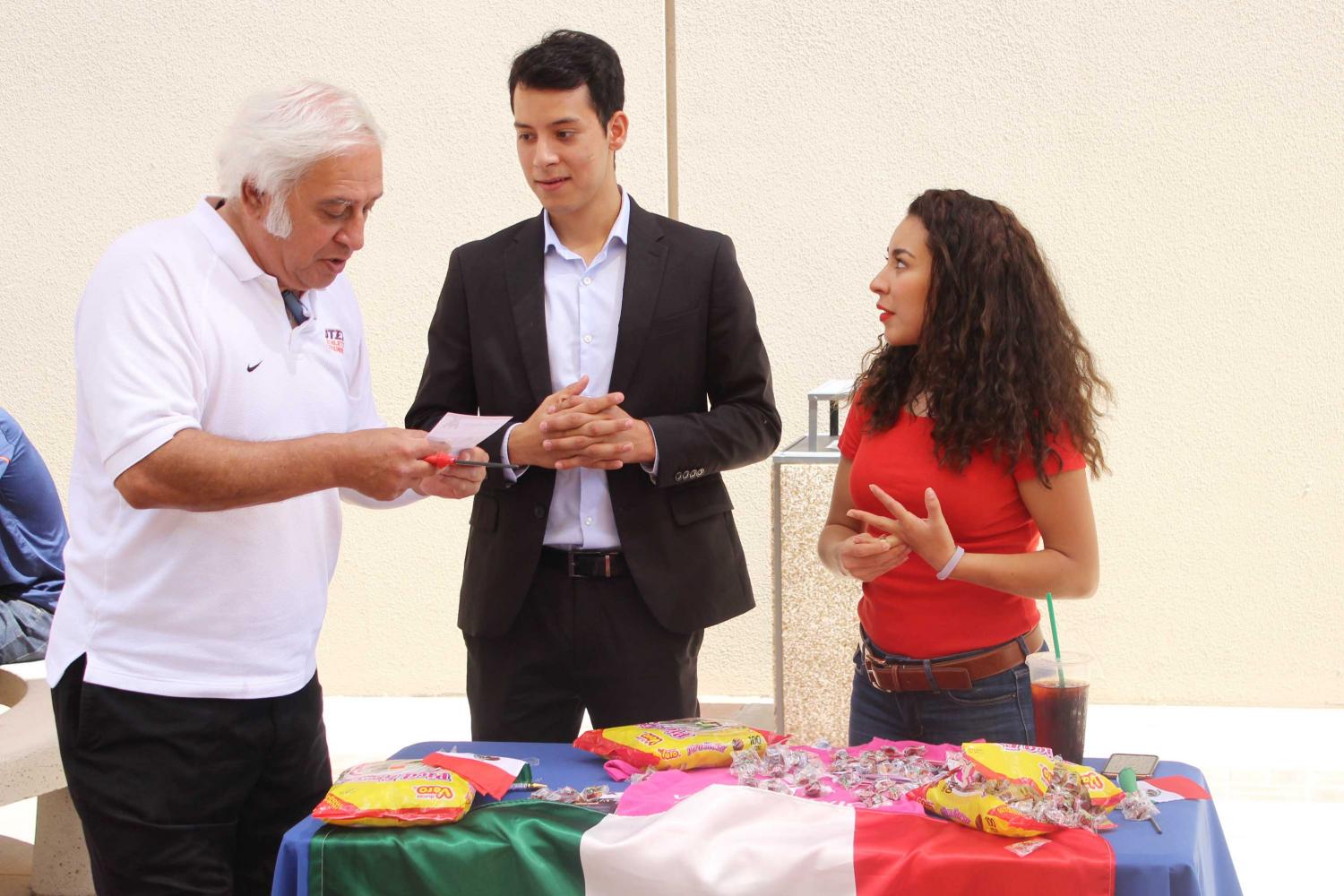 UTEP+holds+annual+El+Grito+ceremony