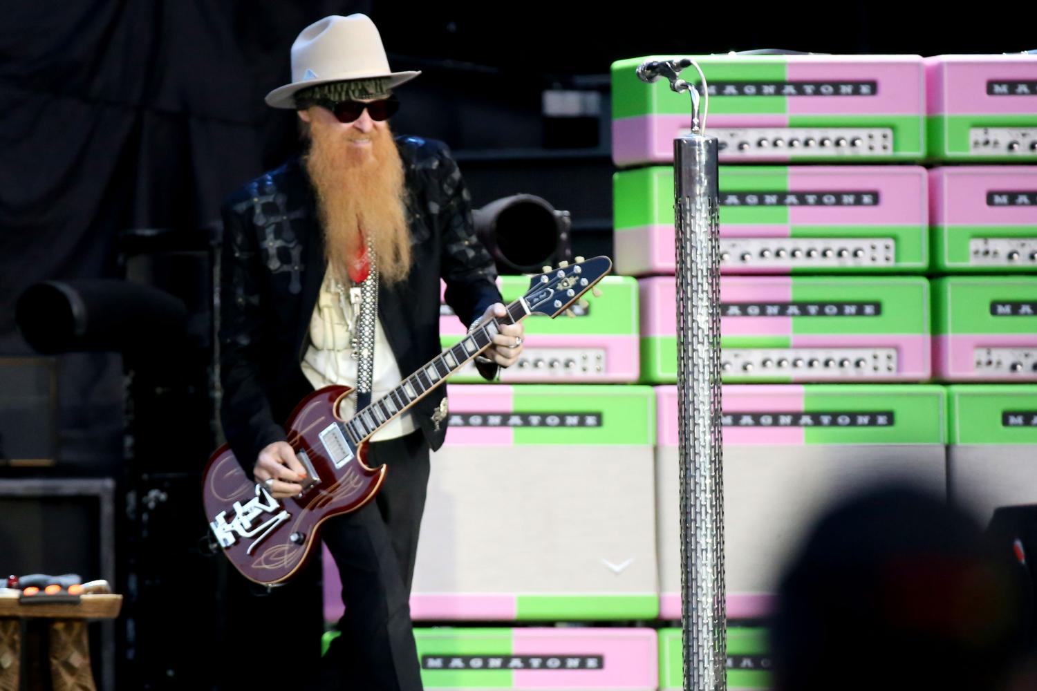 ZZ Top opens for Guns N' Roses.