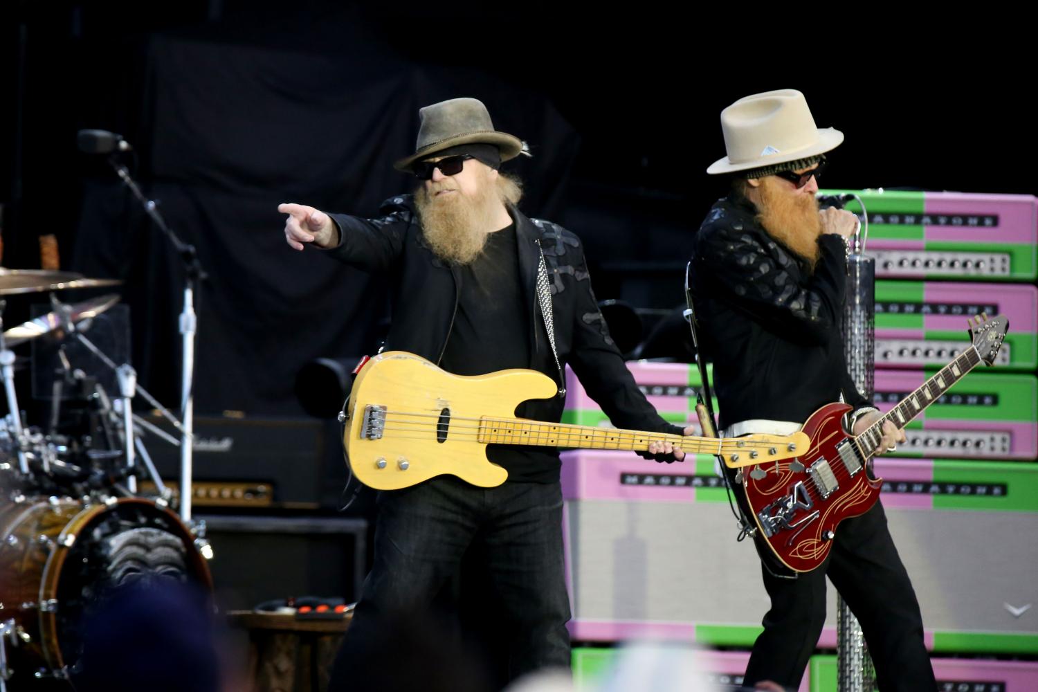 ZZ Top opens for Guns N' Roses.