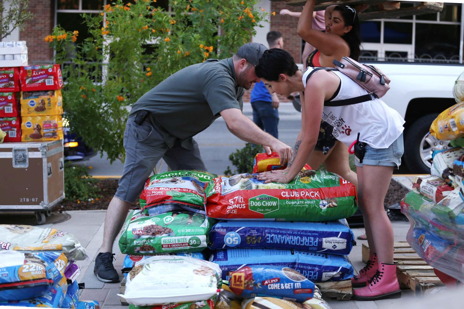 El+Pasoans+unite+with+victims+of+Hurricane+Harvey