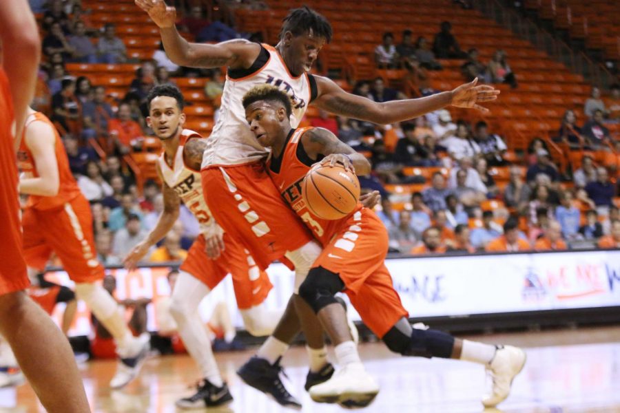 BasketballWhiteandOrangescrimmage_06