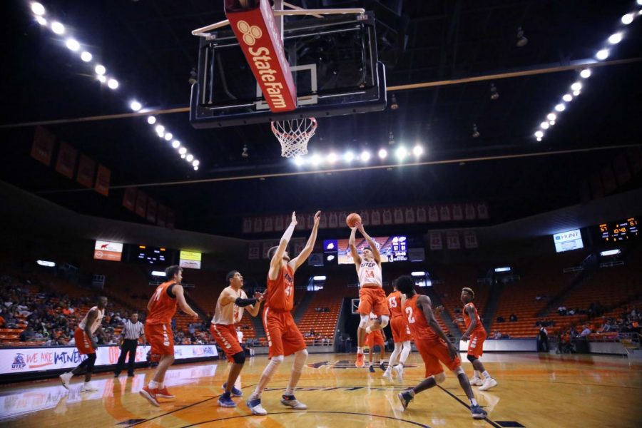BasketballWhiteandOrangescrimmage_10