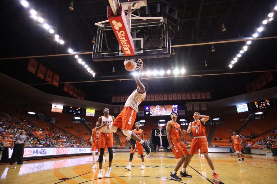 BasketballWhiteandOrangescrimmage_11